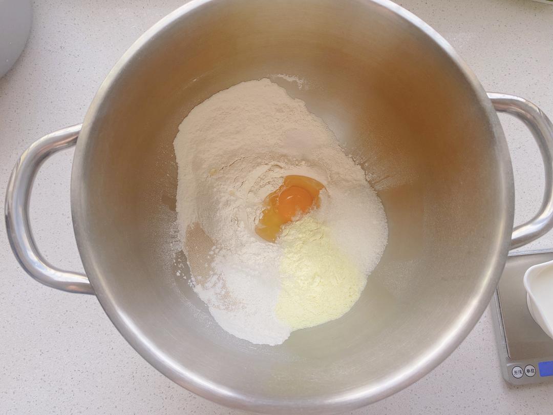 纯奶手撕吐司的做法 步骤1