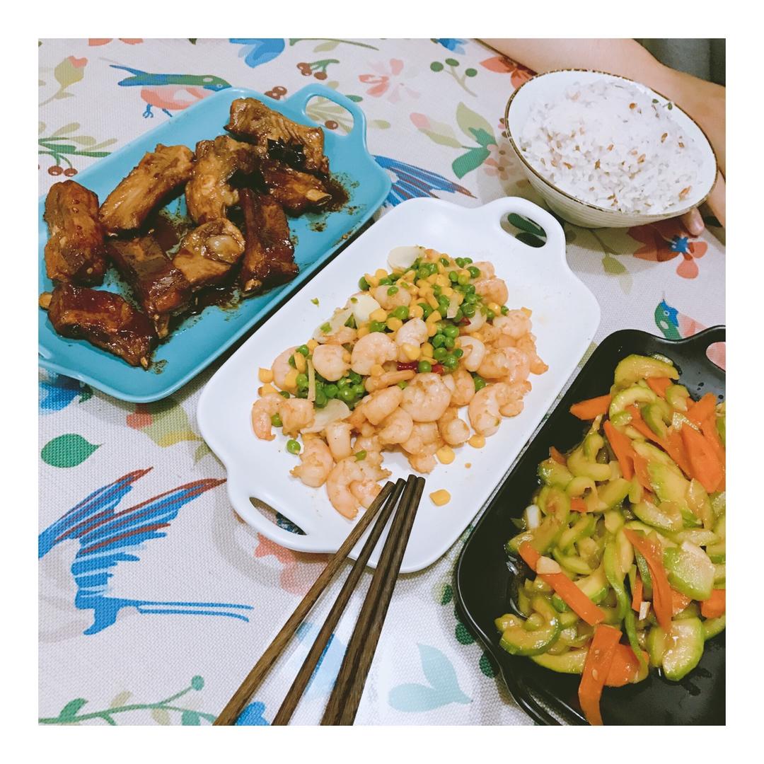 超级好吃的红烧小排
