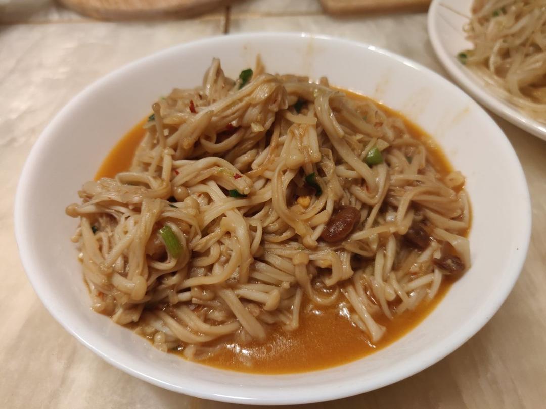 超下饭的炒金针菇！！