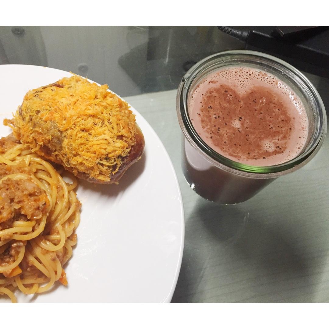 我得意地吃(˶‾᷄ ⁻̫ ‾᷅˵)