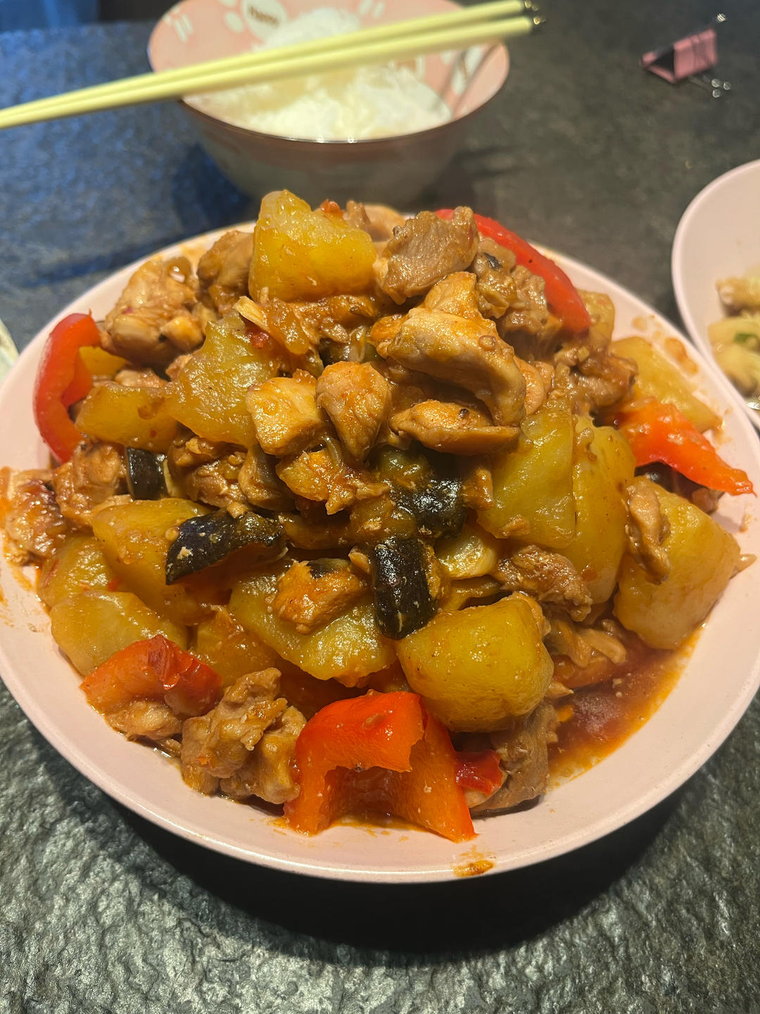 好吃到连汤汁都不剩的黄焖鸡做法，米饭杀手