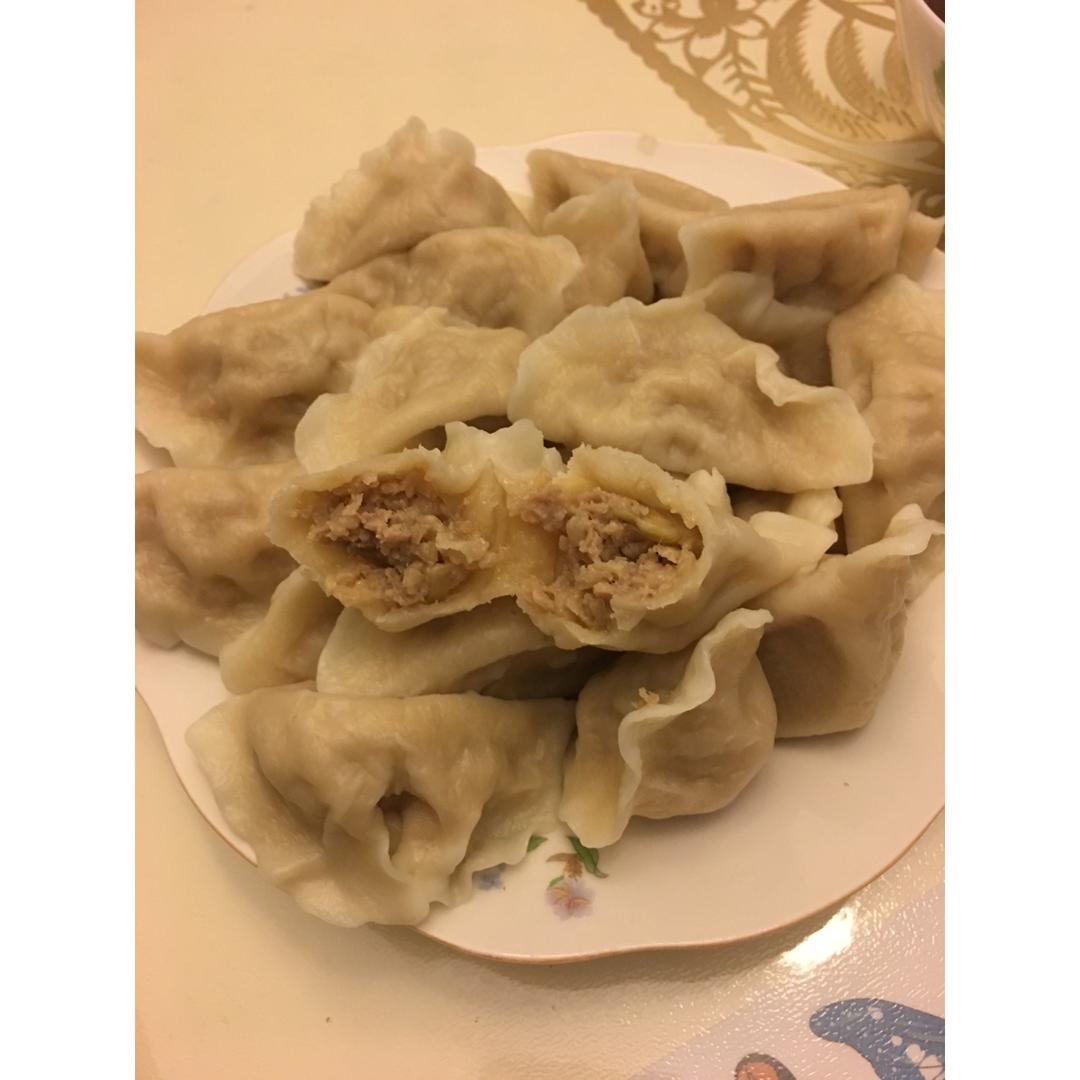 莲藕猪肉馅儿饺子
