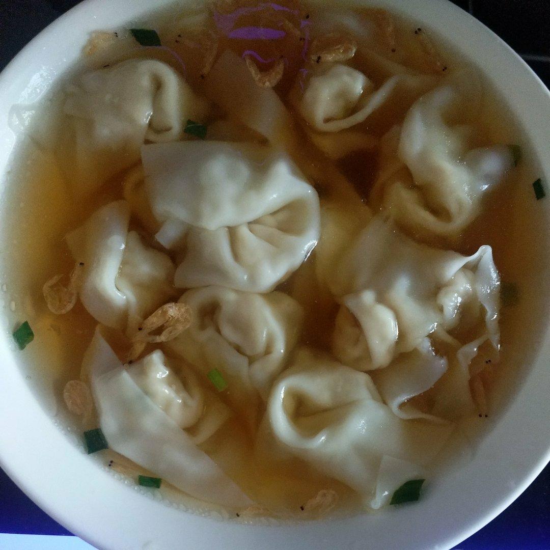 灵魂汤汁小馄饨（小馄饨快速包法）