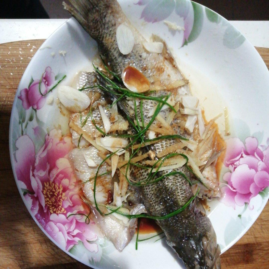 清蒸鲈鱼