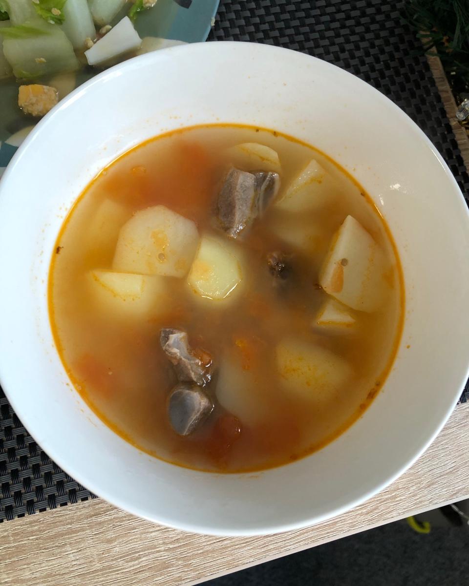 番茄土豆玉米排骨汤