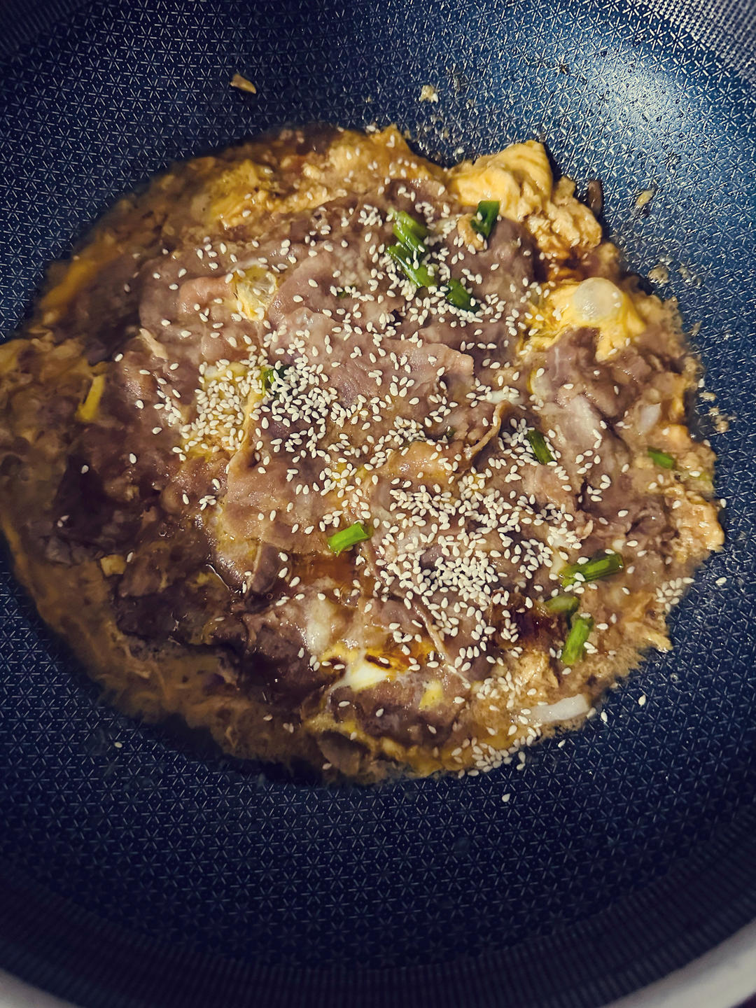 抱蛋肥牛饭