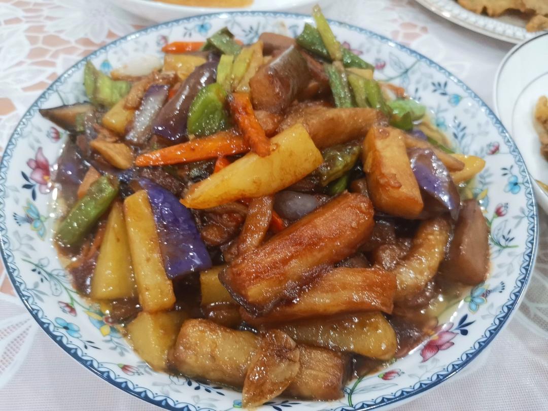 超级下饭的地三鲜