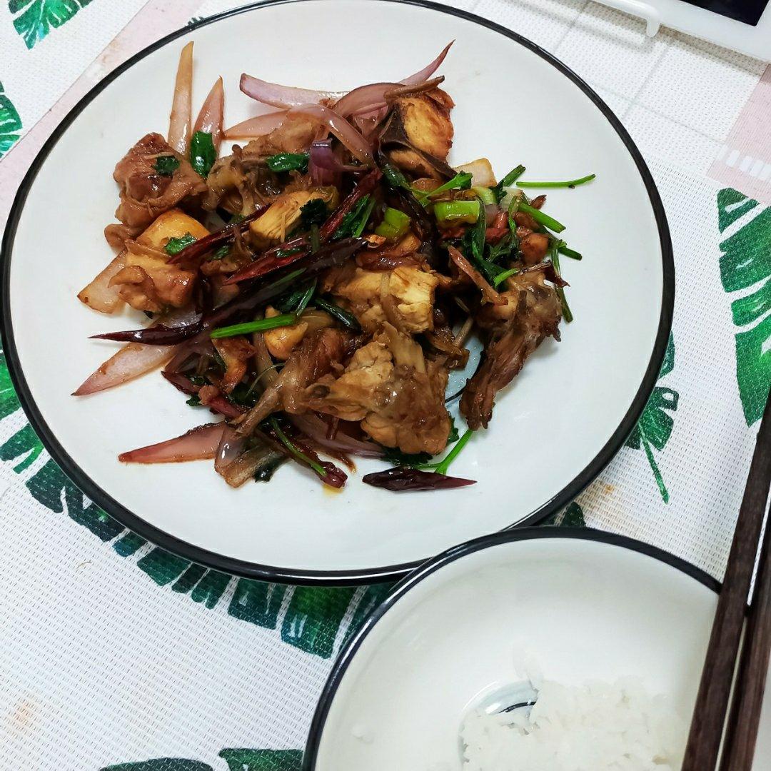 辣炒鸡架