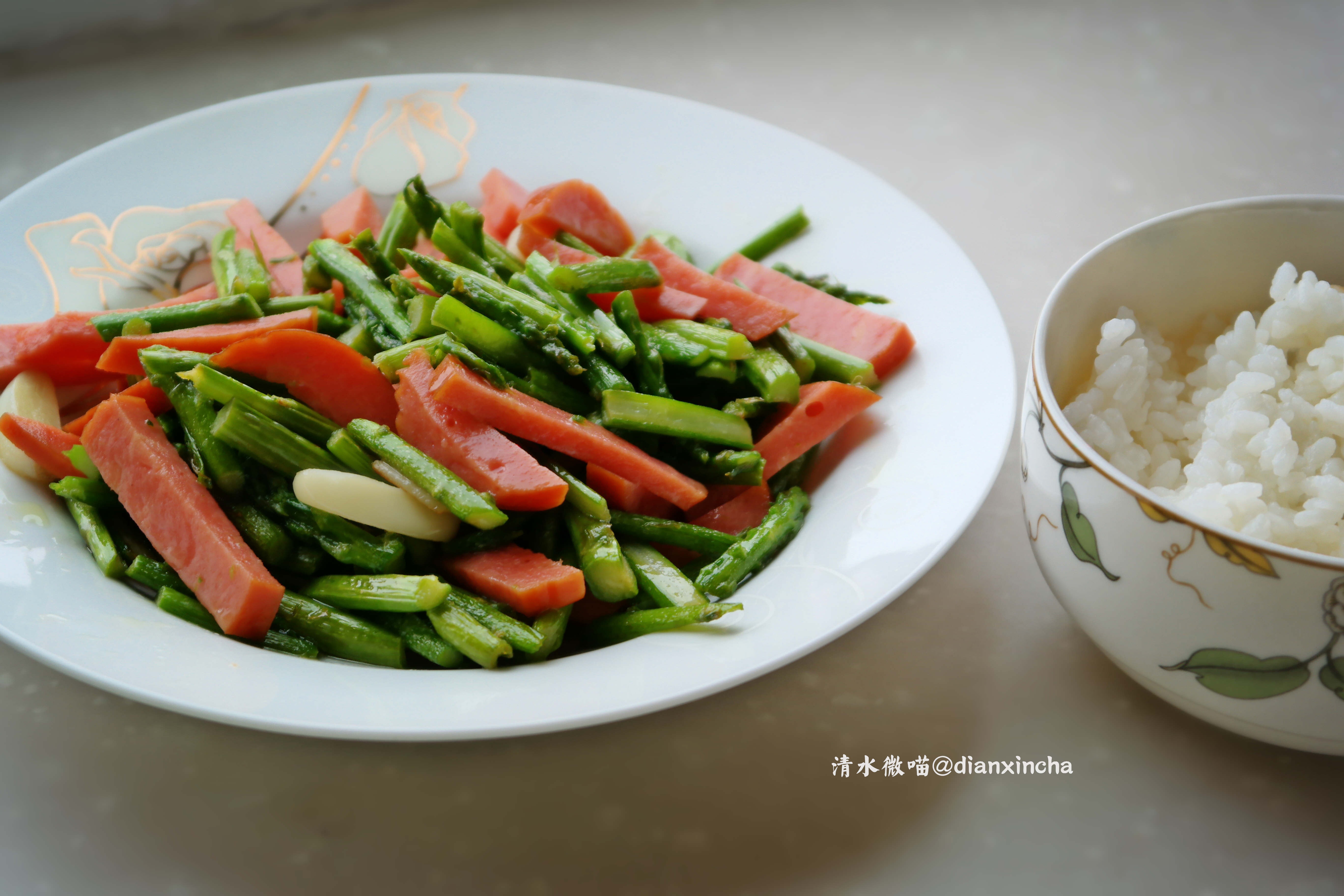 芦笋炒火腿（蒜蓉）