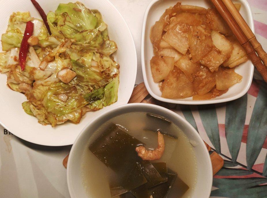 厨师长教你：“手撕包菜”的家常做法,简单又不失美味