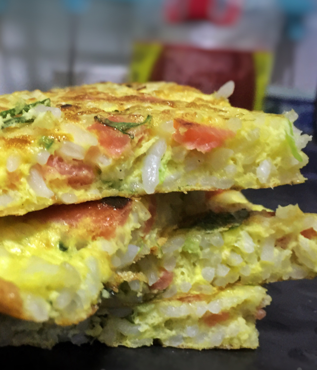 鸡蛋米饭饼——上班族快手早餐