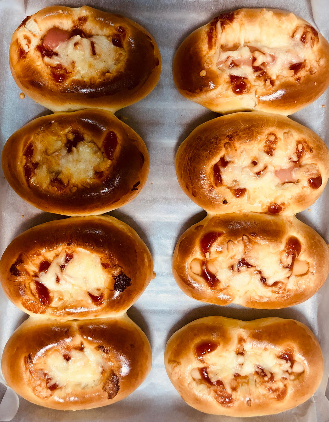 一个面团撑起一家店的台式面包—香肠面包