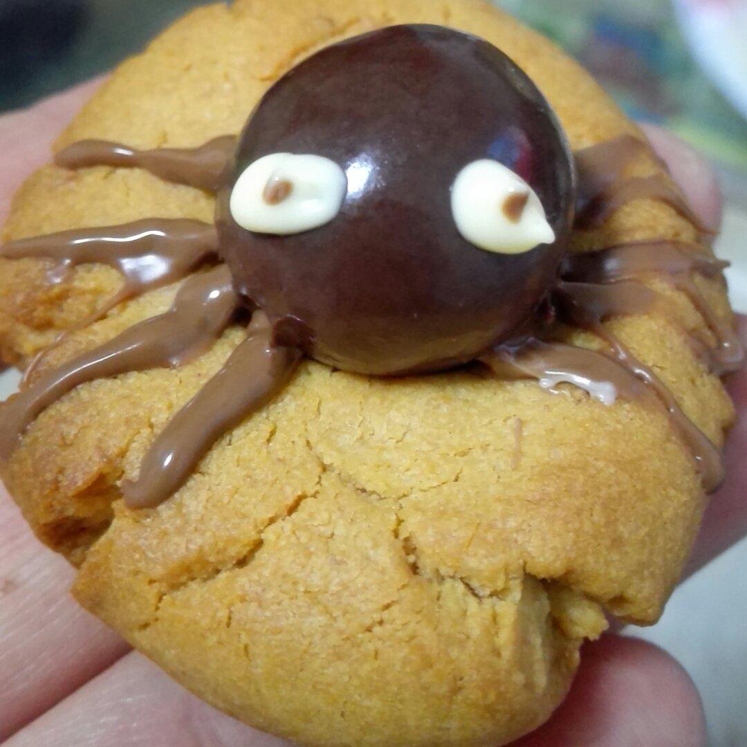 万圣节蜘蛛花生酱曲奇