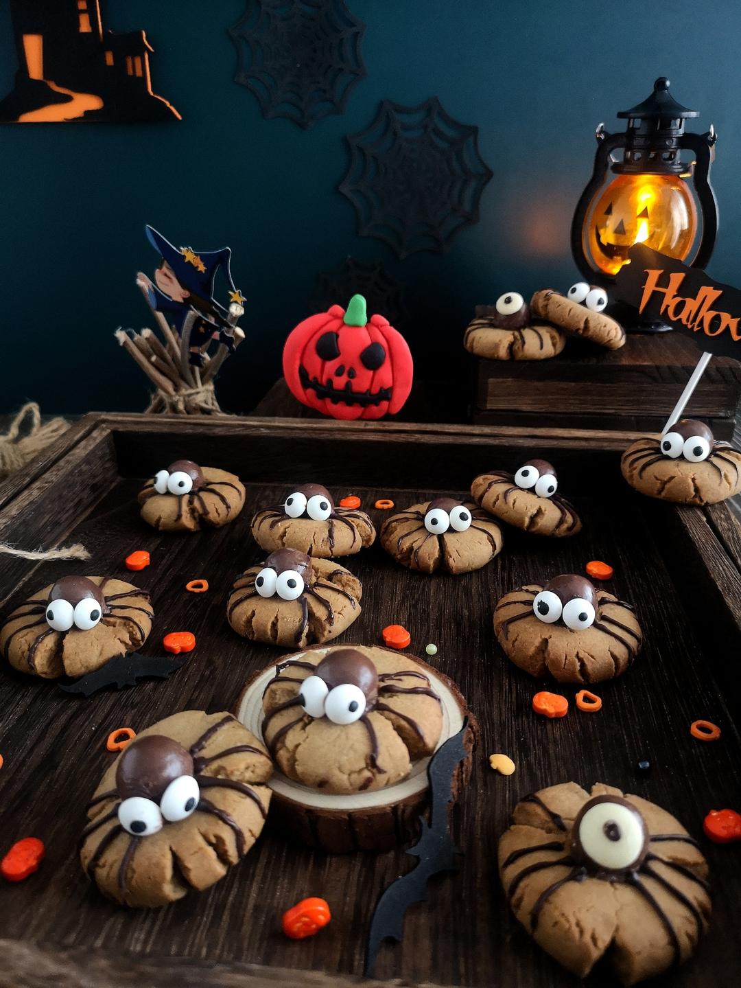 万圣节蜘蛛花生酱曲奇