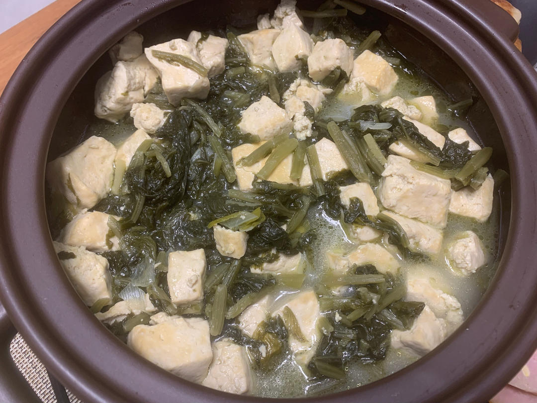 雪菜炖豆腐