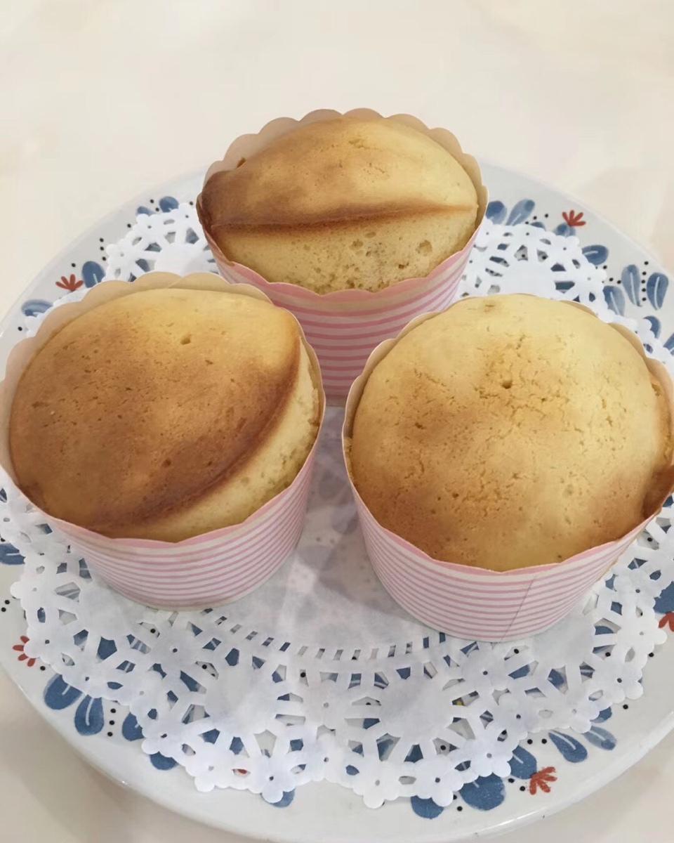 纸杯蛋糕 8寸戚风蛋糕的量