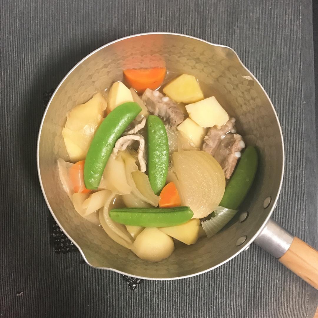 肉じゃが（日式土豆炖肉）