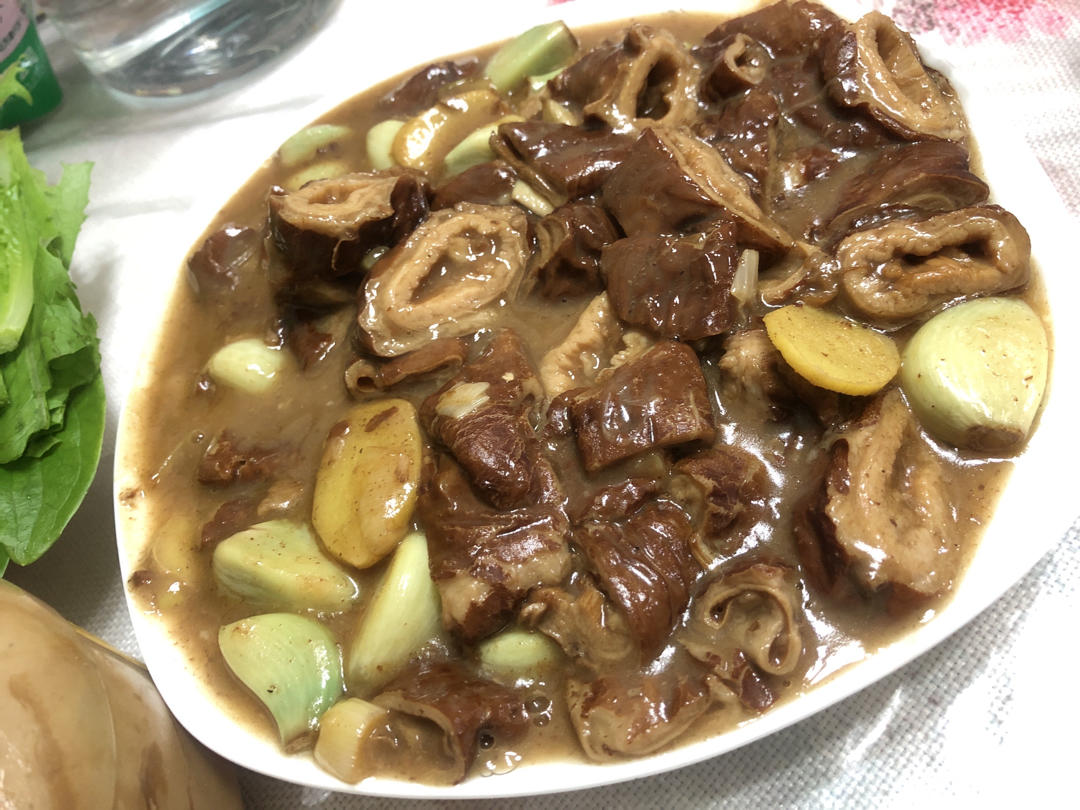 腊八蒜烧肥肠