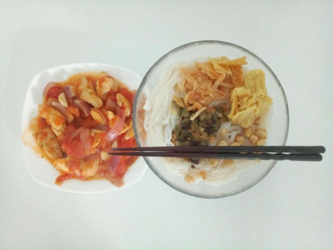 番茄炖鸡胸丨健康·三餐