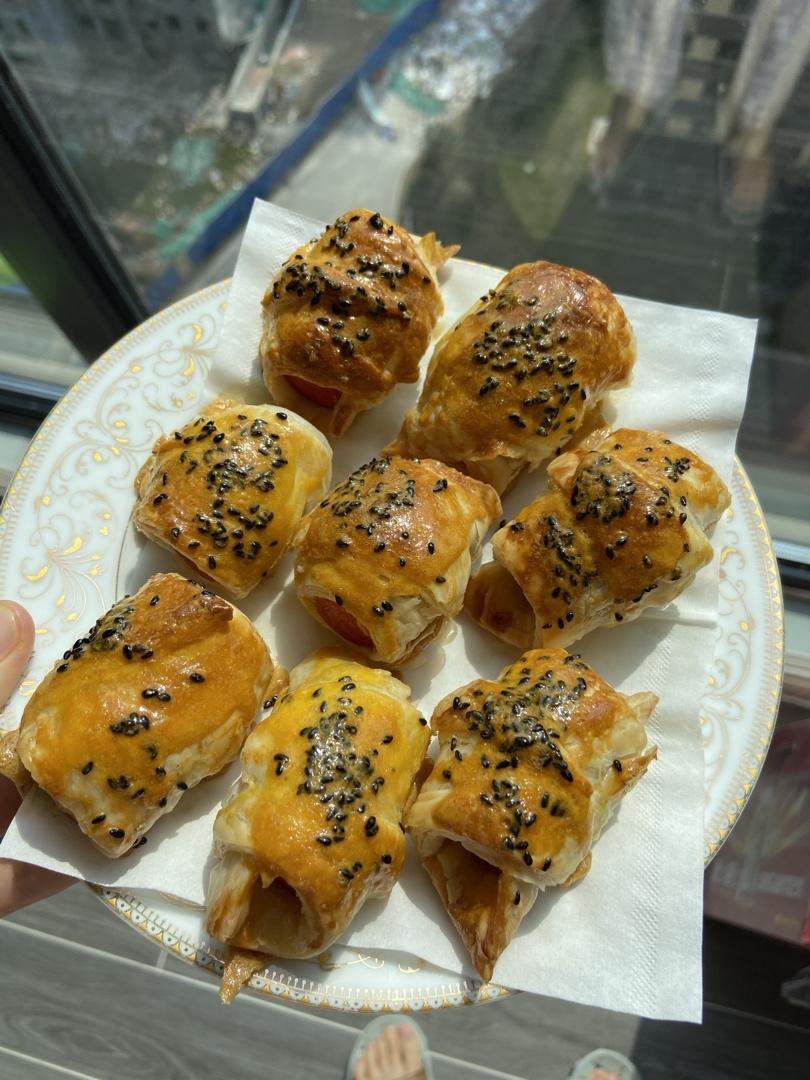 香酥香肠卷