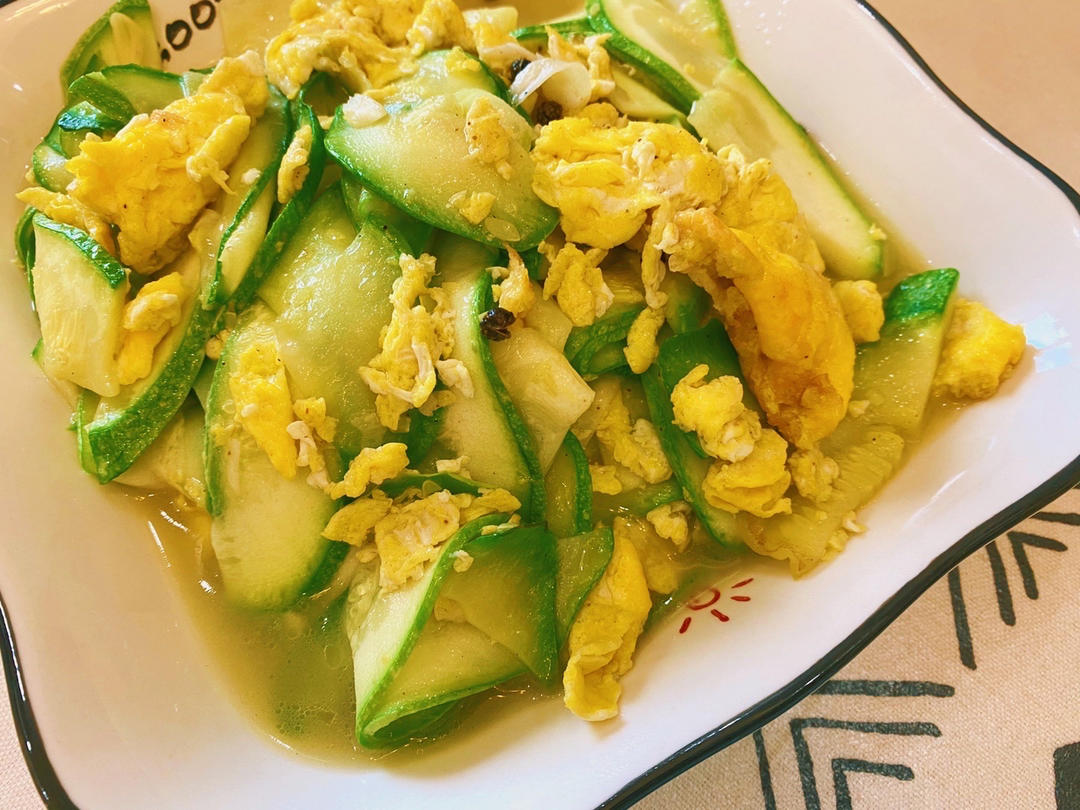西葫芦炒鸡蛋(从不修图，拒绝夸张)