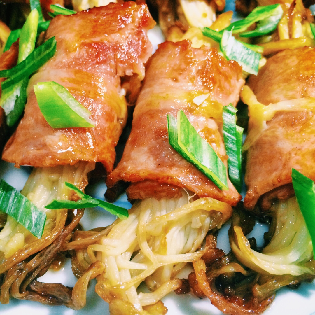 香煎培根金针菇卷