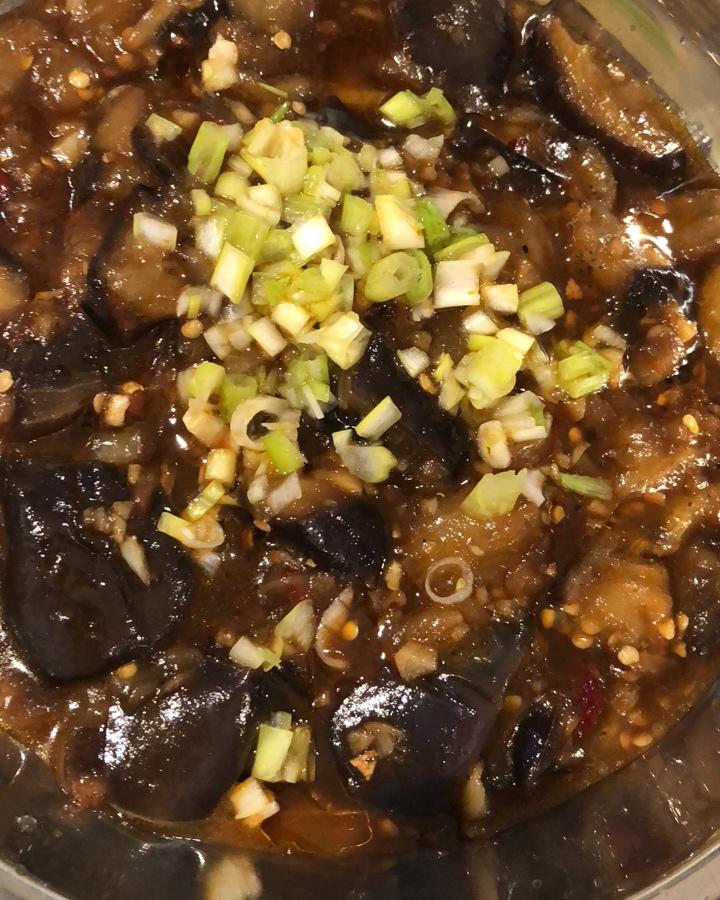 厨师长教你：“少油型鱼香茄子”的做法快收藏了