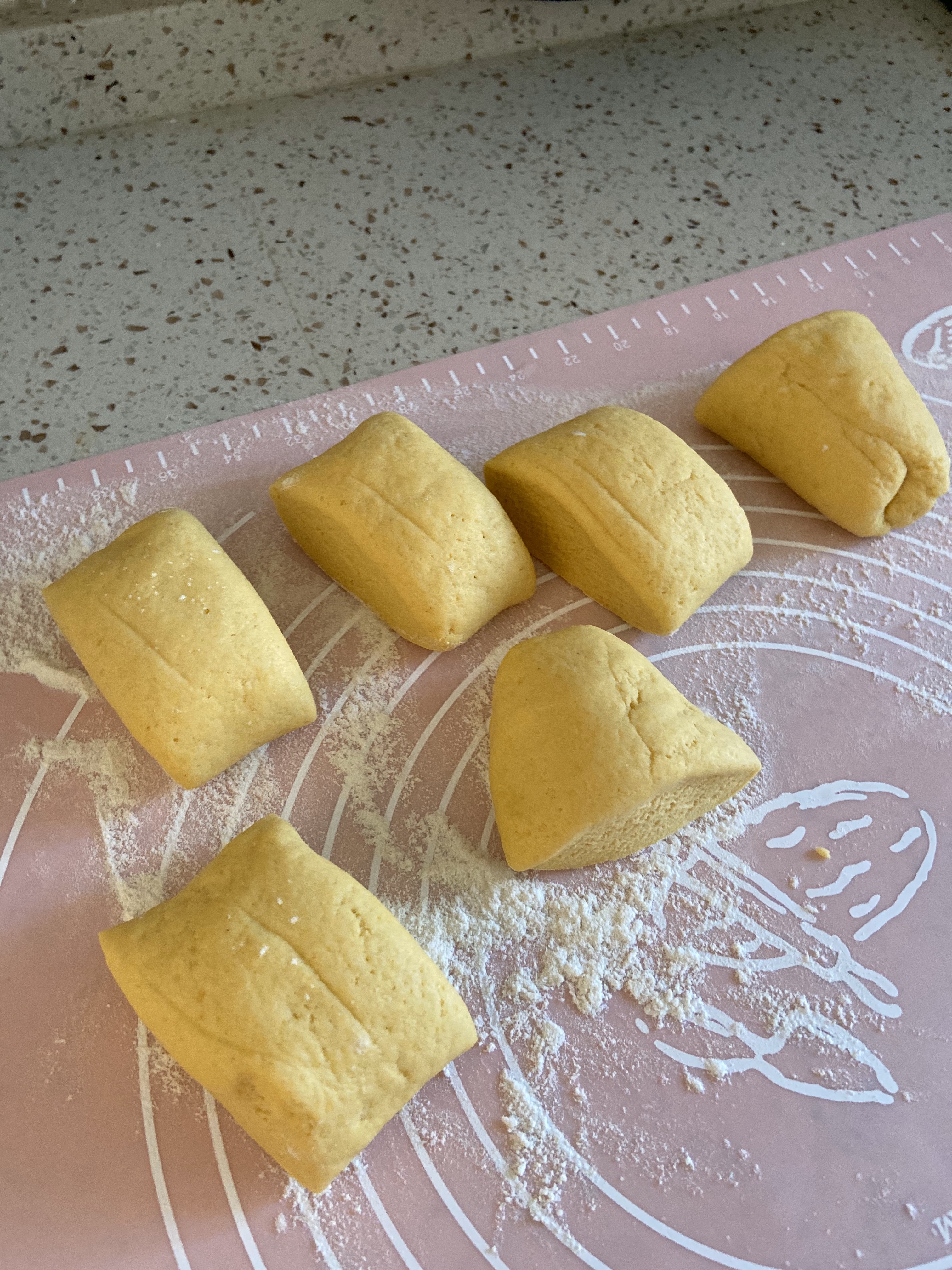 玉米面酸菜饼子的做法 步骤5