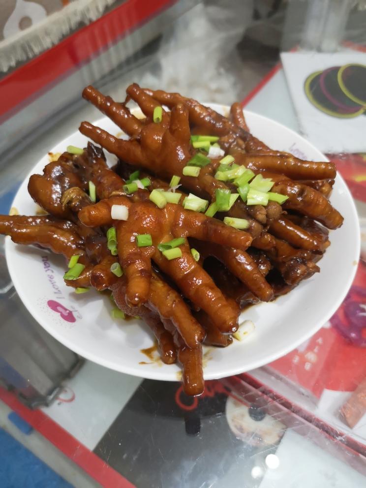 红烧鸡爪子