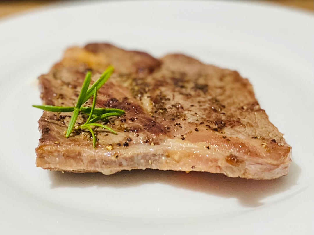 好吃到哭的煎牛排