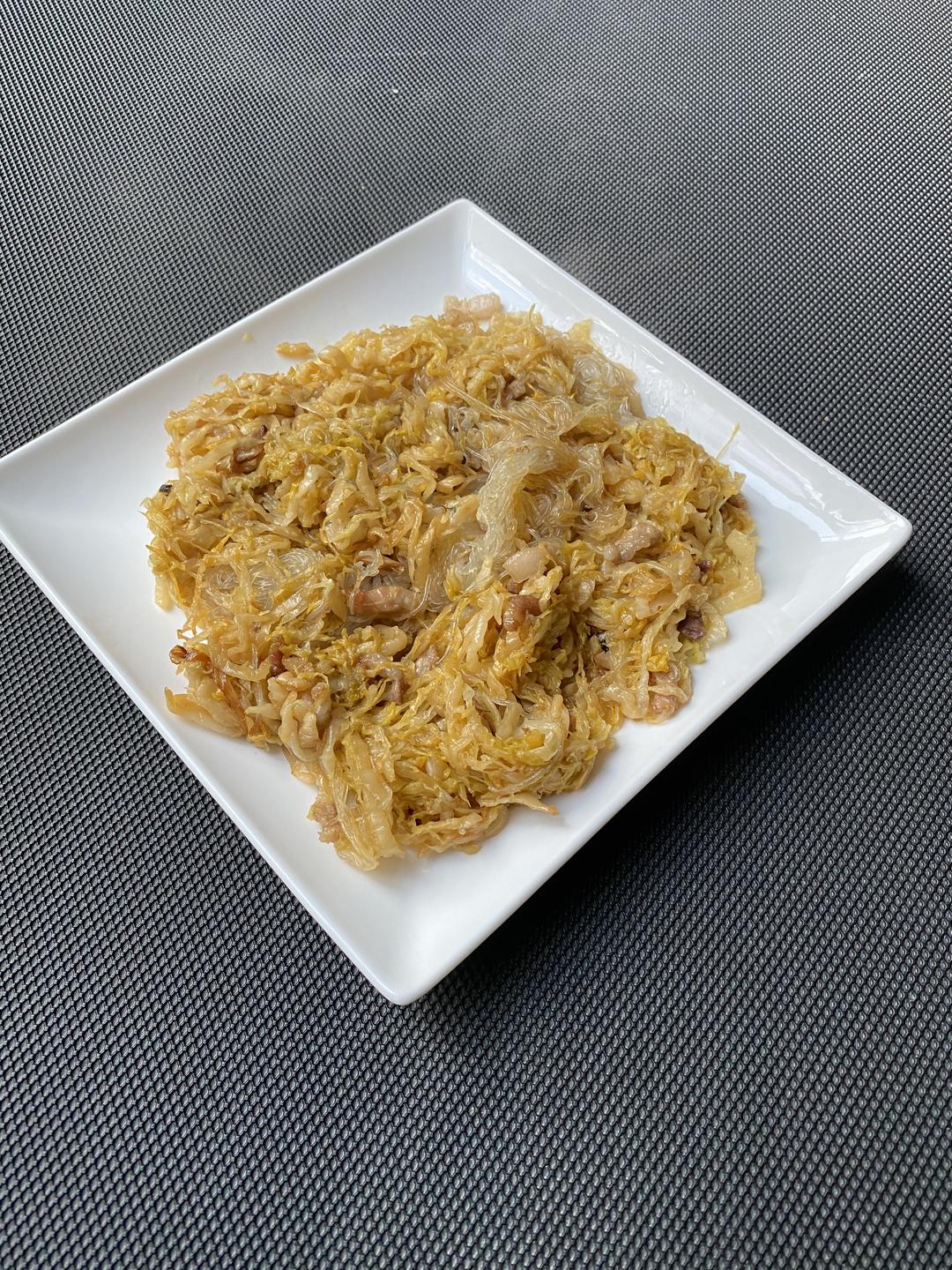 春饼配菜一酸菜肉粉丝