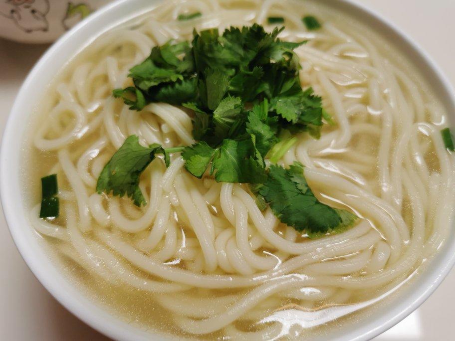 十分钟搞定的热汤面