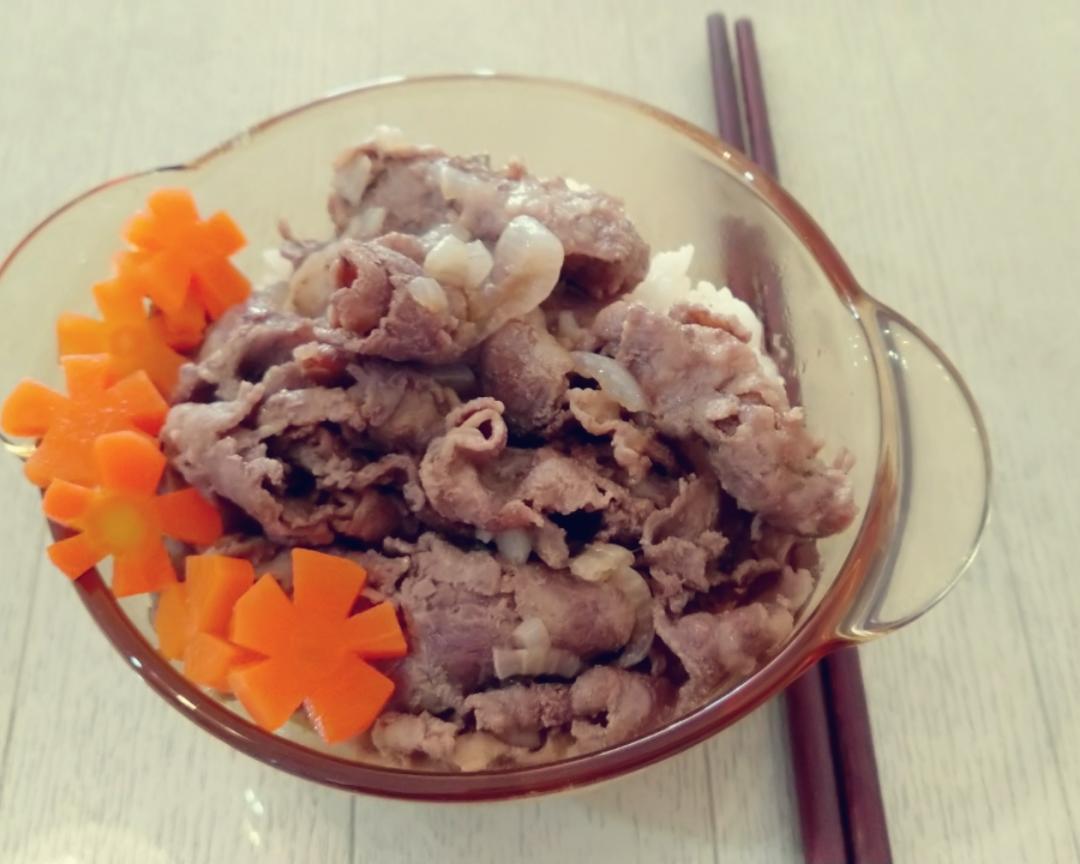 幸福到心眼儿里的“牛井饭”