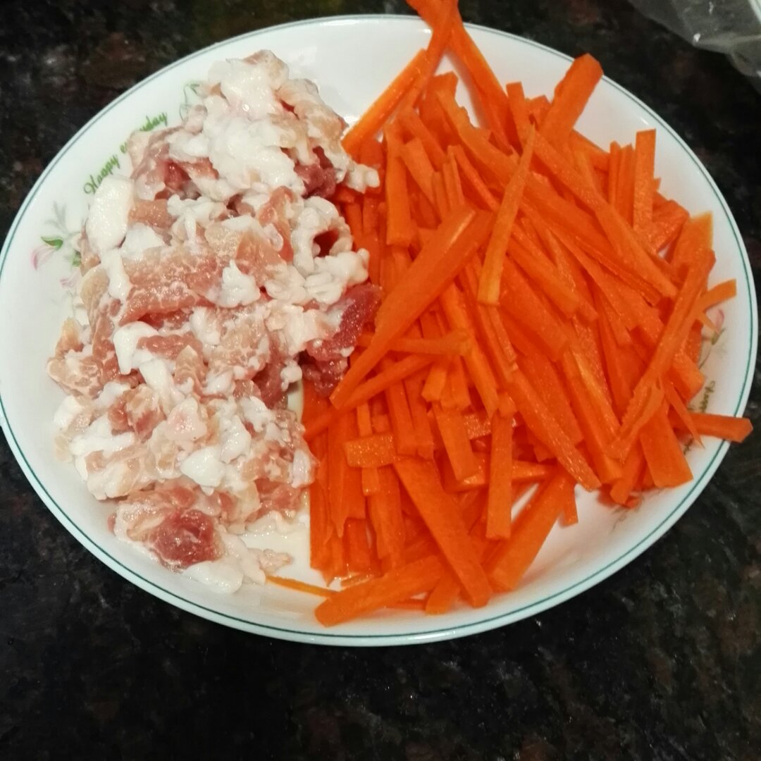 胡萝卜炒肉丝