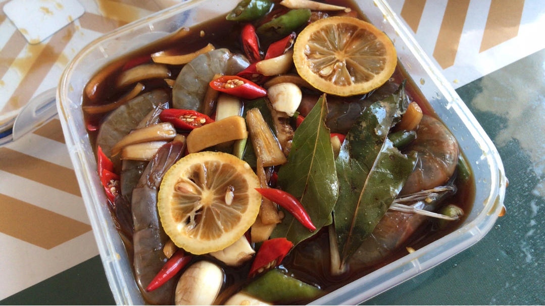 卤青虾