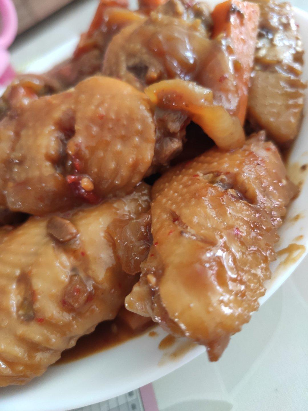 鸡翅三汁焖锅