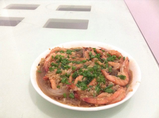 蒜蓉粉丝蒸大虾