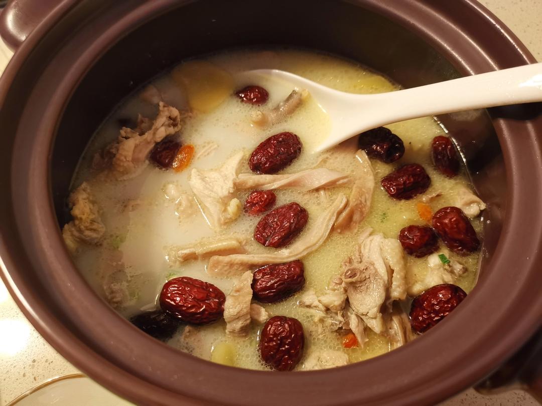 〈胡椒猪肚鸡汤〉，我超级喜欢的味道，欣小厨 😏