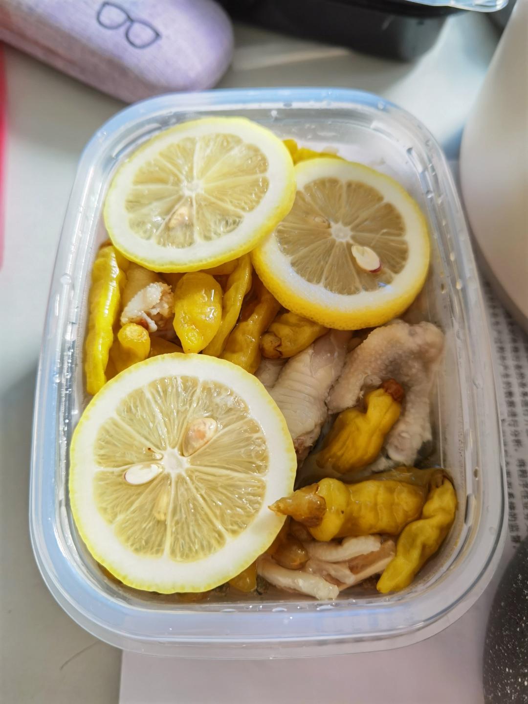 柠檬泡椒凤爪