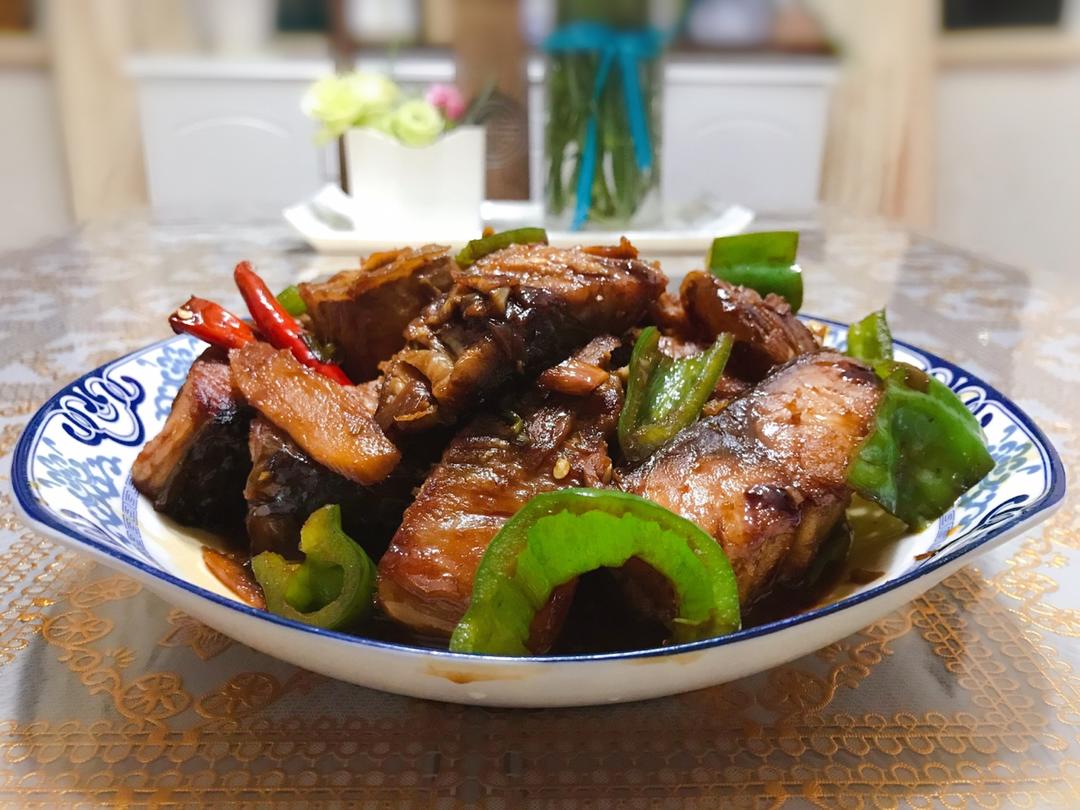 猫猫与咪咪做的红烧咸鱼