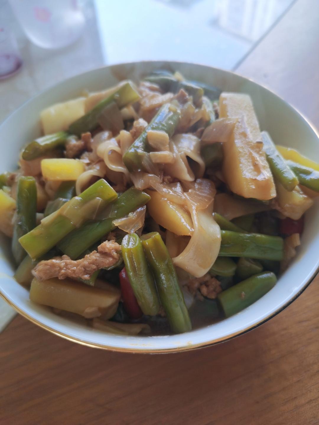 新手不翻车·低脂·五花肉豆角焖面