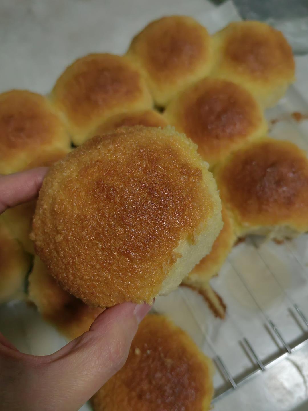 一次发酵同样松软的椰蓉小面包