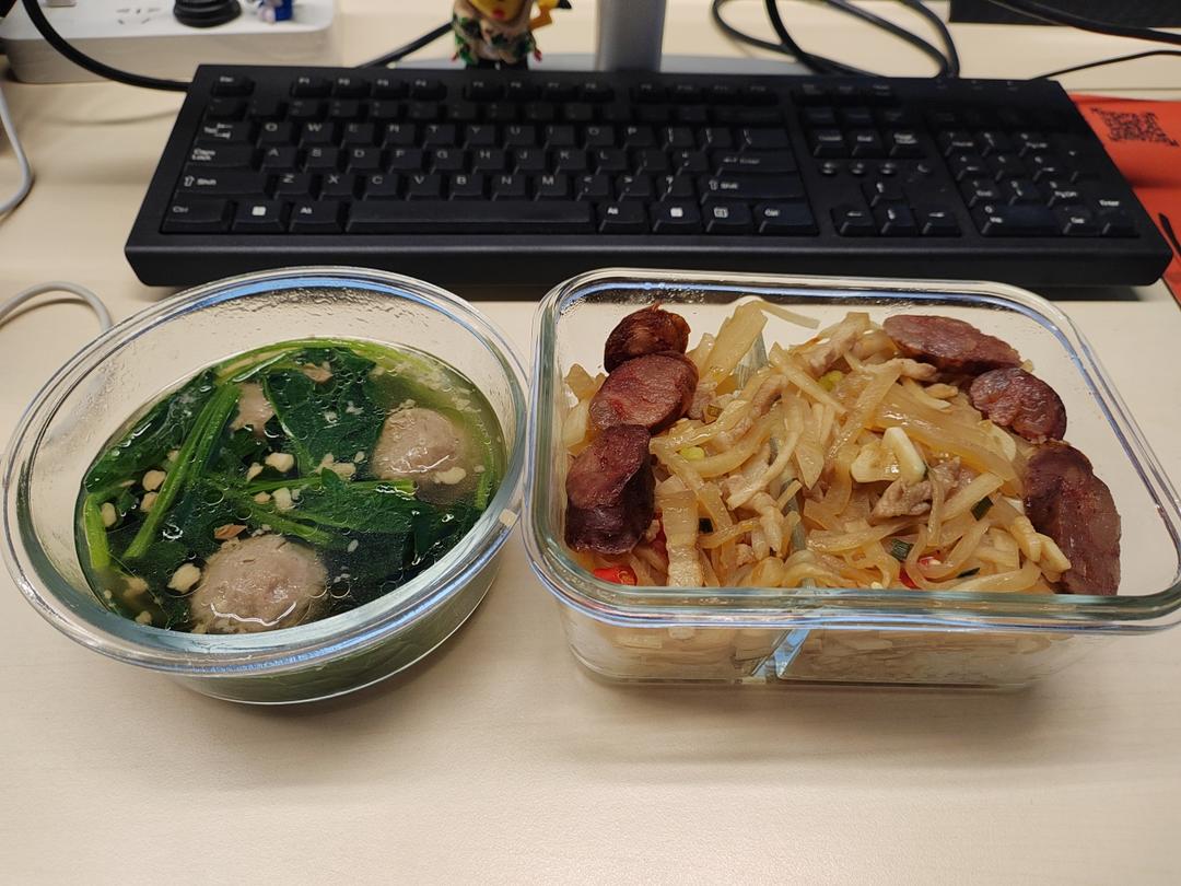 白萝卜丝炒肉