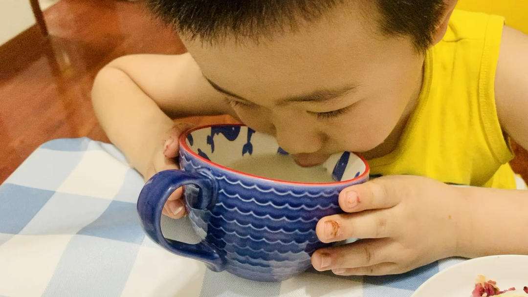 好喝又解暑的红枣绿豆浆