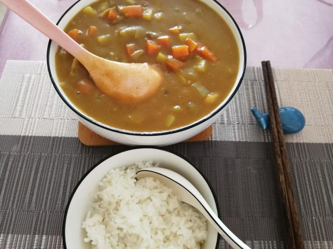 菌菇鸡腿咖喱饭