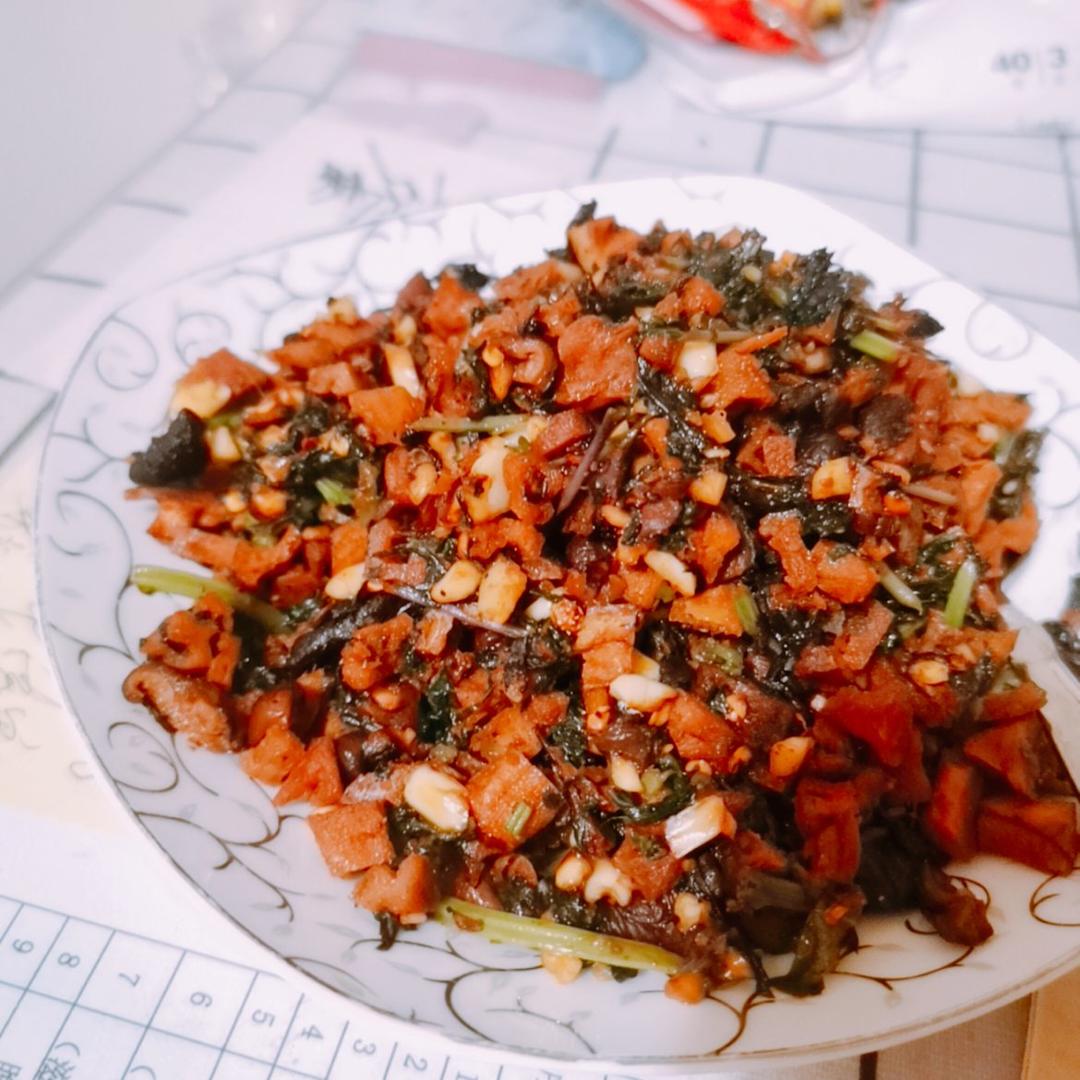 【放牛娃的春天】教您一款好吃到哭的下饭菜，紫苏酱&辣酱&素肉躁酱&素食