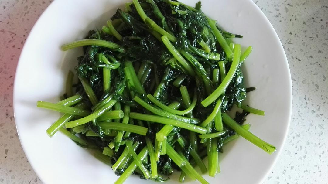 清炒茼蒿