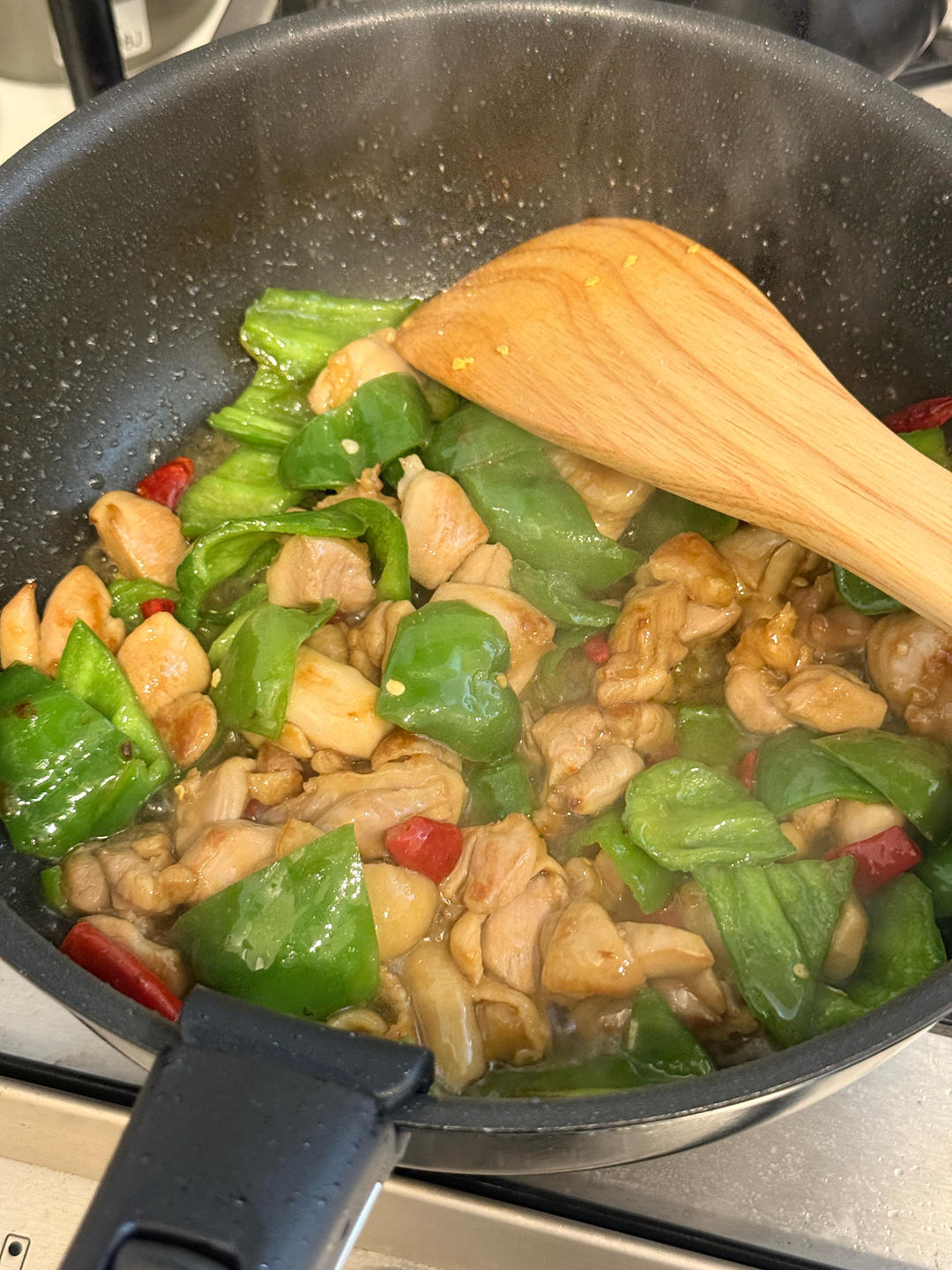 青椒炒鸡腿肉（大厨级别）