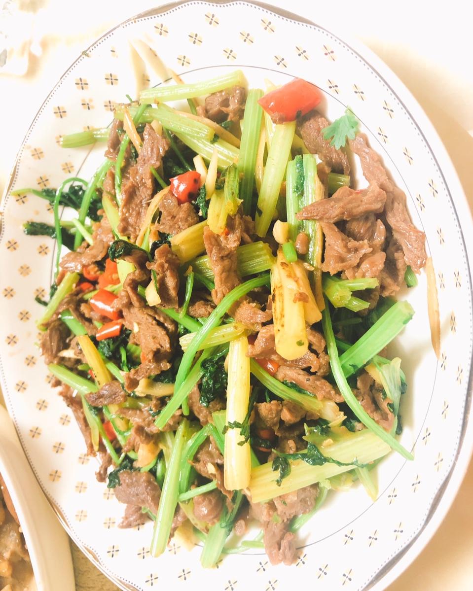 金猫咪食堂-小炒黄牛肉