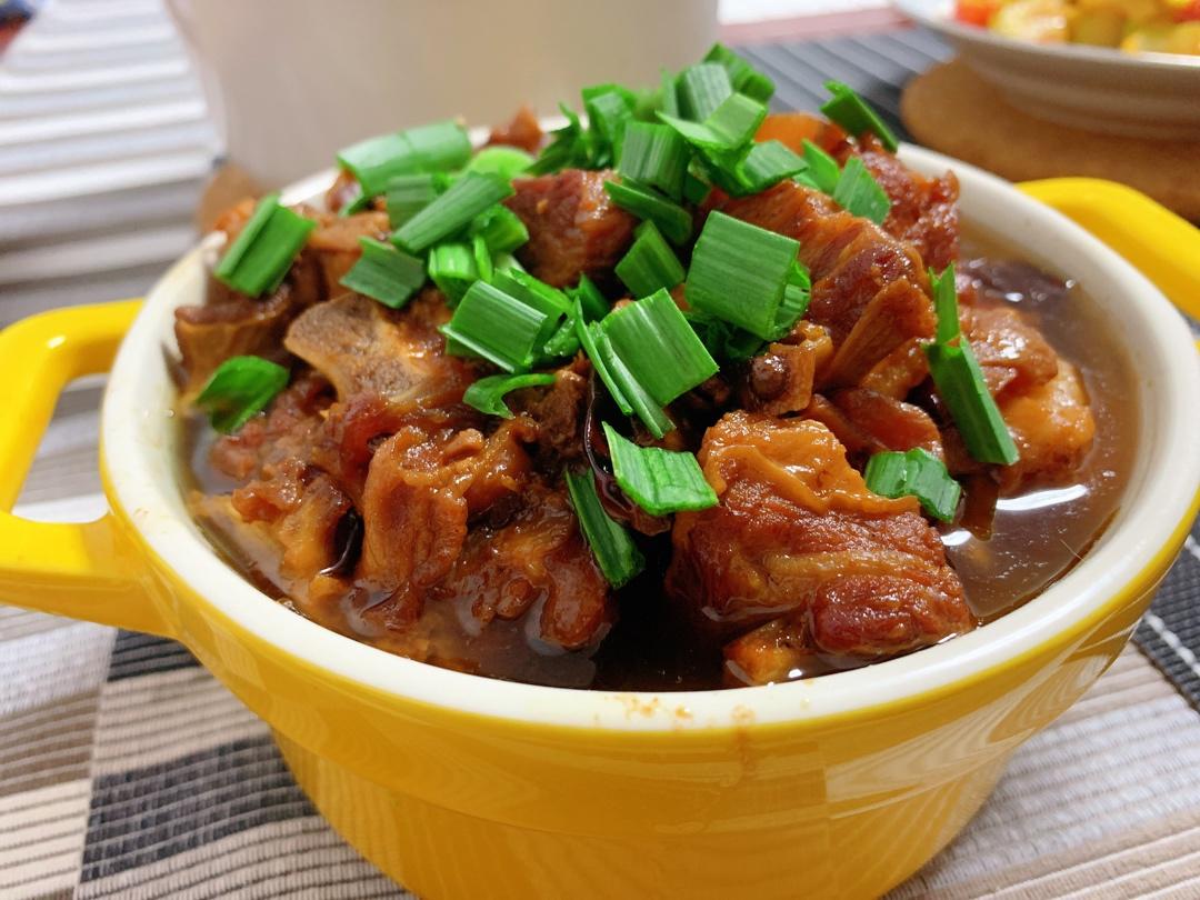 【红烧羊肉煲】